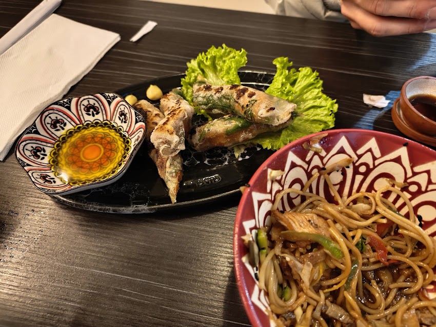 Cúrcuma Sushi Wok
