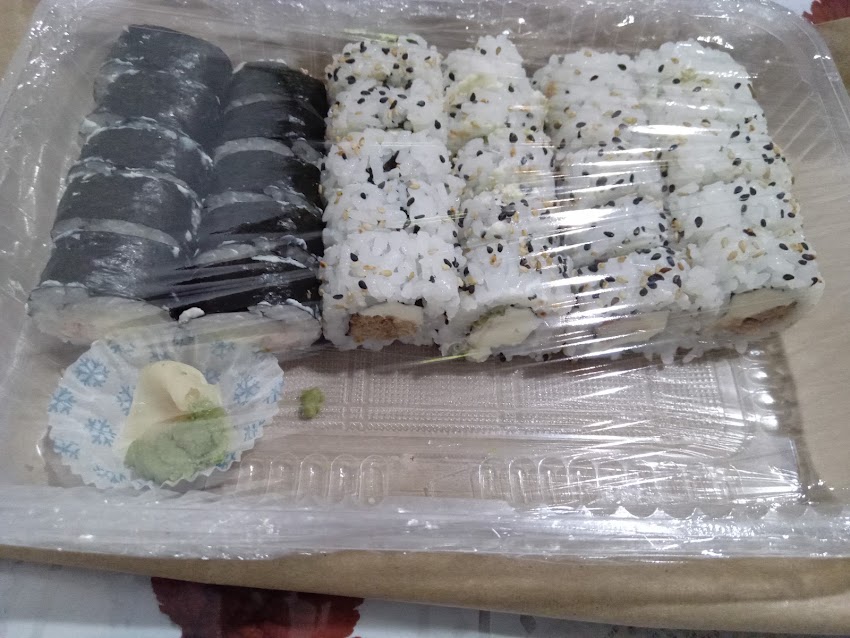 Akuma Sushi to go