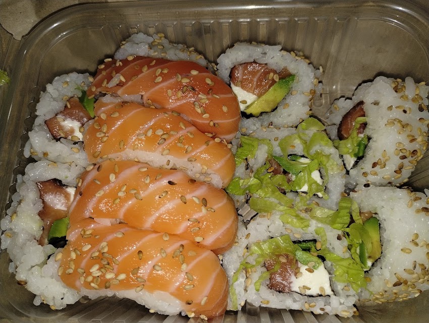 Ryu Kyu, Sushi Delivery