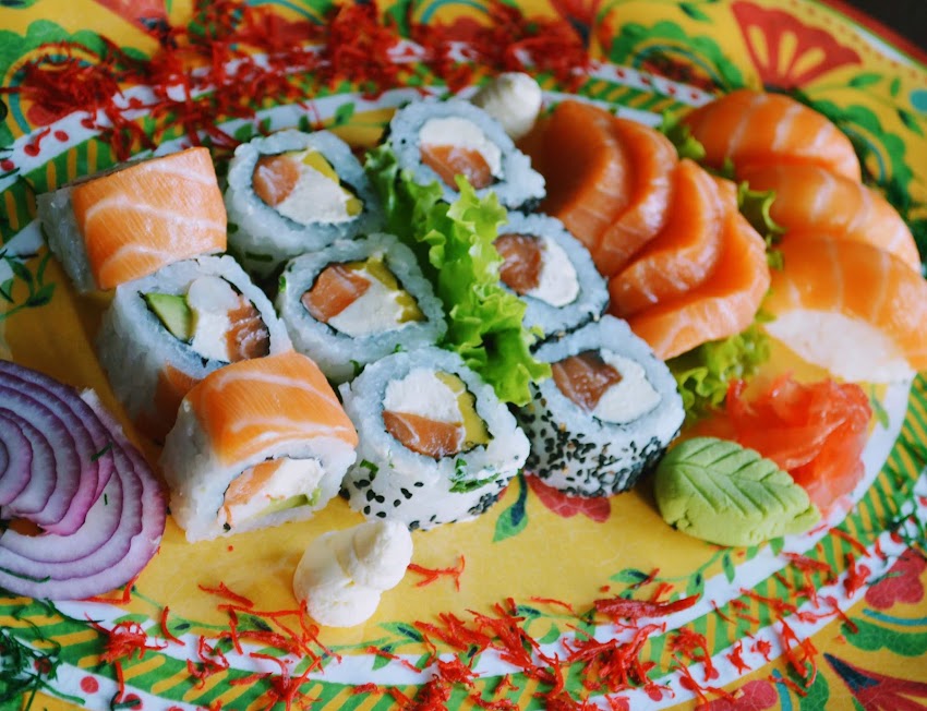 LUJO SUSHI & WOK