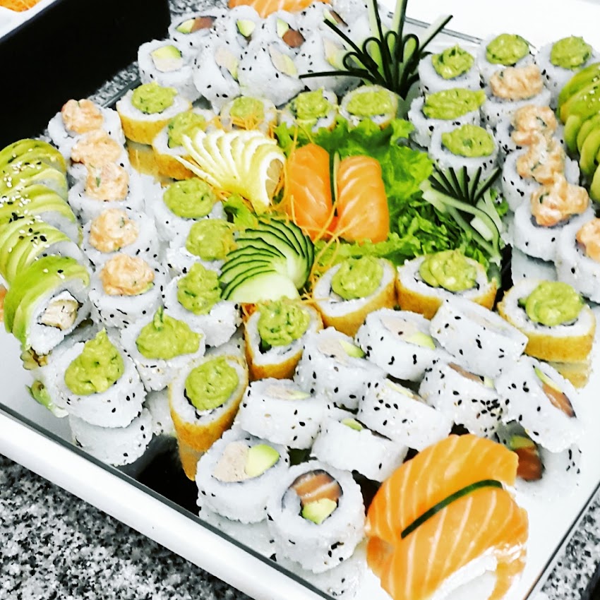 BUSHIDO SUSHI ROLLS