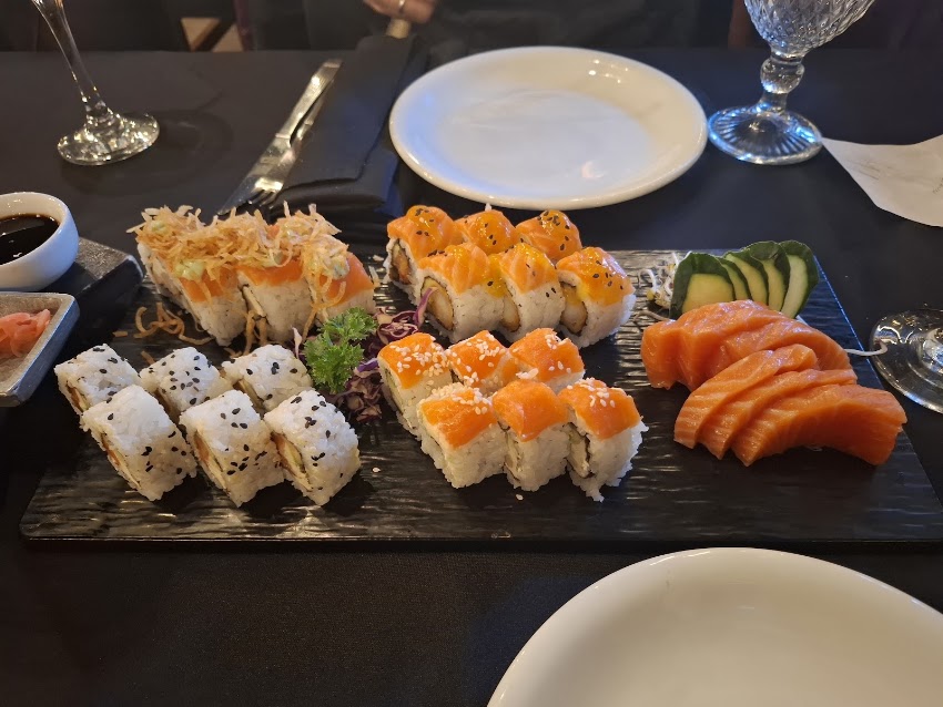Santo sushi Plaza Canning