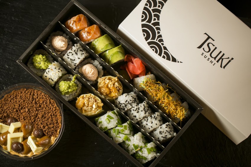 Tsuki sushi