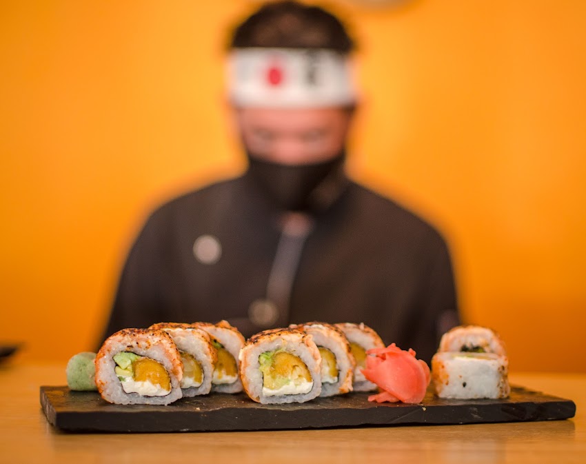 CROSSOVER SUSHI AND CHINA GRILL