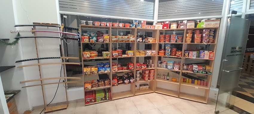 Sekai ramen, maruchan, pocky, takis, kimchi, bebidas coreanas, soju, sake, elementoscocina oriental))