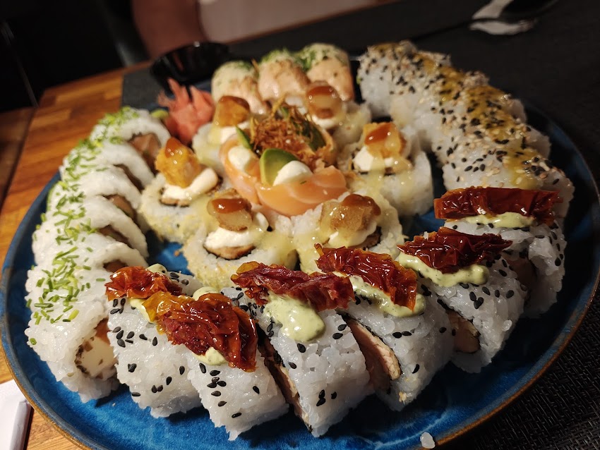 Zhao Sushi & Woks
