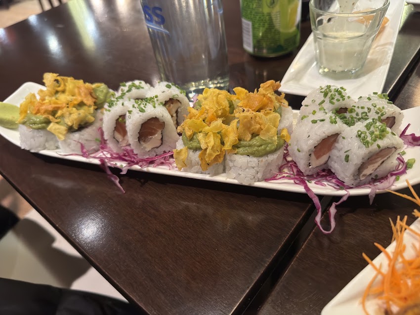 Cosqo Sushi