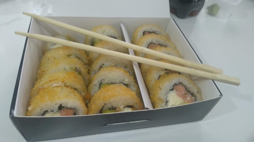 Sushi Lives Colegiales