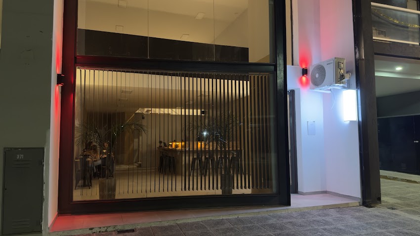 Omakase Sushi Bar