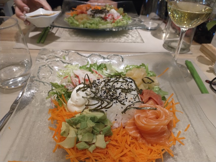 Futomaki Sushi & Wok